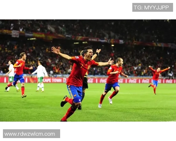 历代足球巨星实力对比及排名分析图表